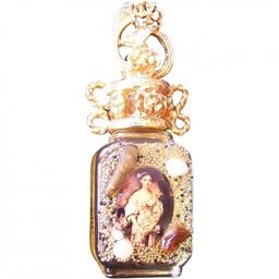 Les Objects d'Art V - Señorita Elegante